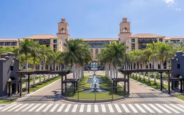 Unique Club at Lopesan Costa Meloneras Resort