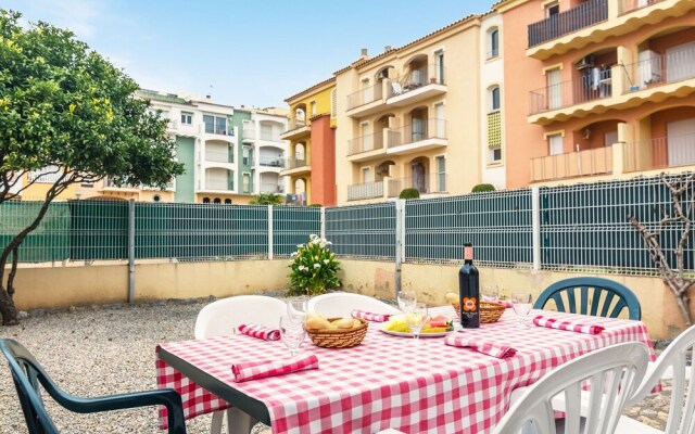 Holiday Home in Complex near Sea