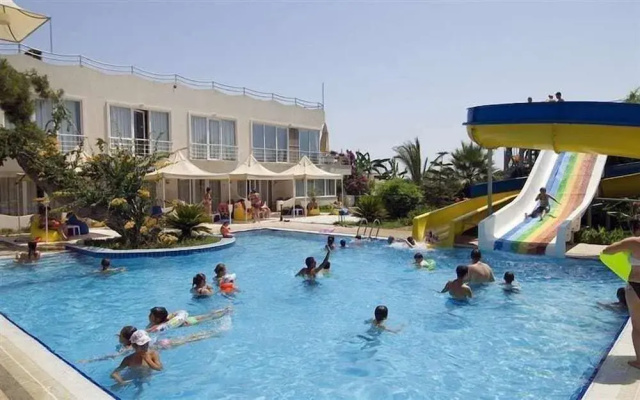 Club Marakesh Beach