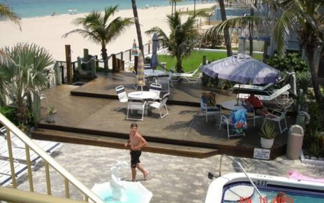 Captain's Quarters Resort