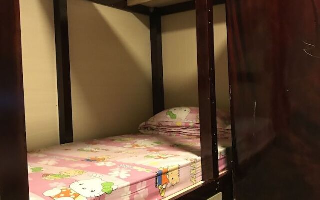 Happy Hostel VN - Adults Only