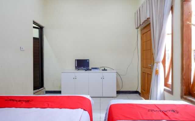 RedDoorz near Desa Wisata Tambi Dieng