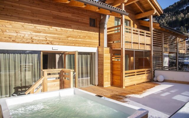 Chalet Aster