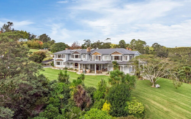 Matauwhi Bay Manor