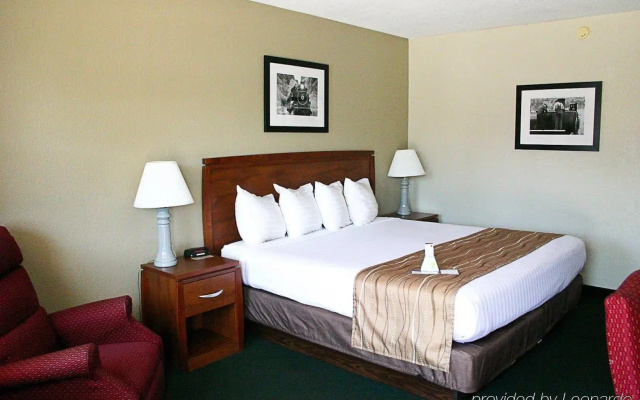 Best Western Hospitality House