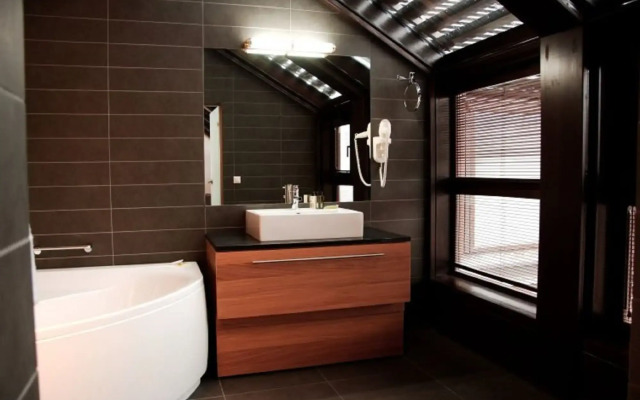 Great Polonia The Granary La Suite Hotel