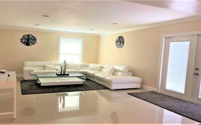 Luxury Villa Oasis & Private Pool