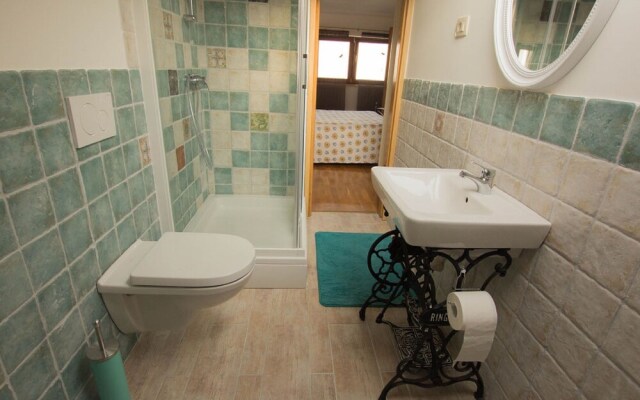 Modern Villa in Icici with  Swimming Pool and Jacuzzi