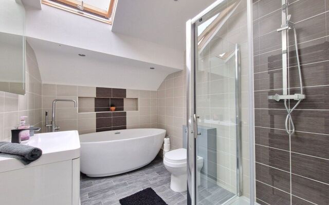 Dysa Waterloo Apartments