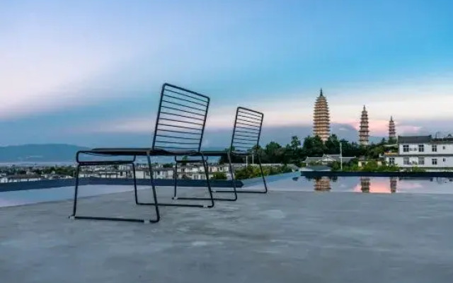 Elsewhere in Dali • Three Towers Courtyard