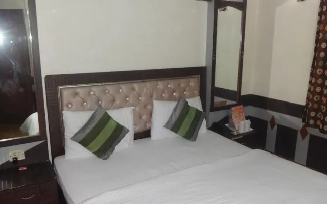 Hotel Alaska