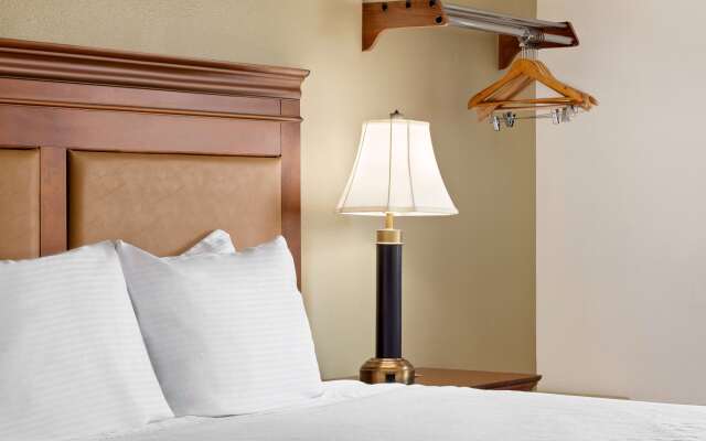 Baymont by Wyndham Hutchinson