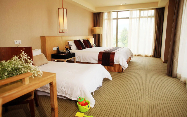 Titan Paradise Xiamen Hotel