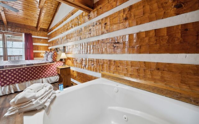 Together Always 1 Bedroom Cabin by Heavenly Views Resort