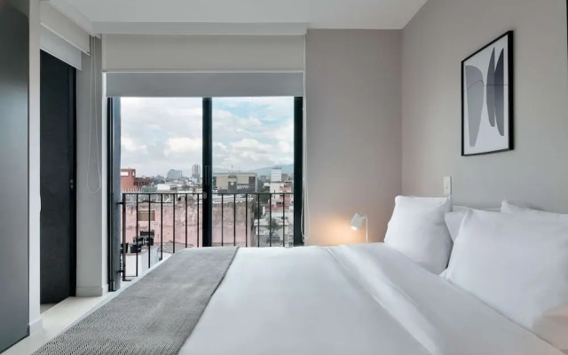 w Spectacular Loft w Balcony in El Nogal