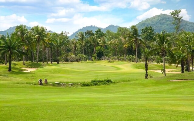 Majestic Creek Golf Club & Resort