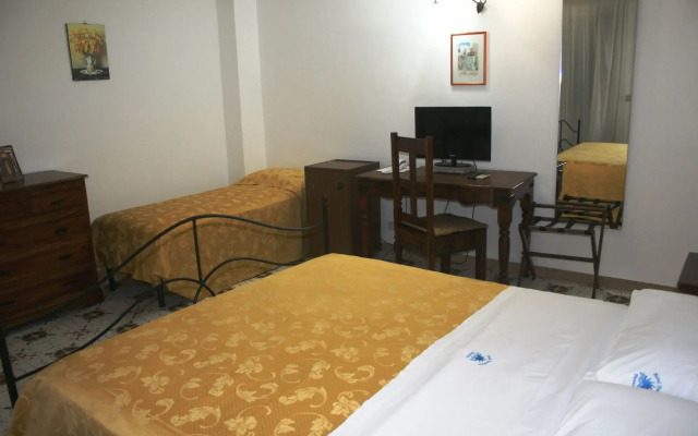 Hotel Tesoriero