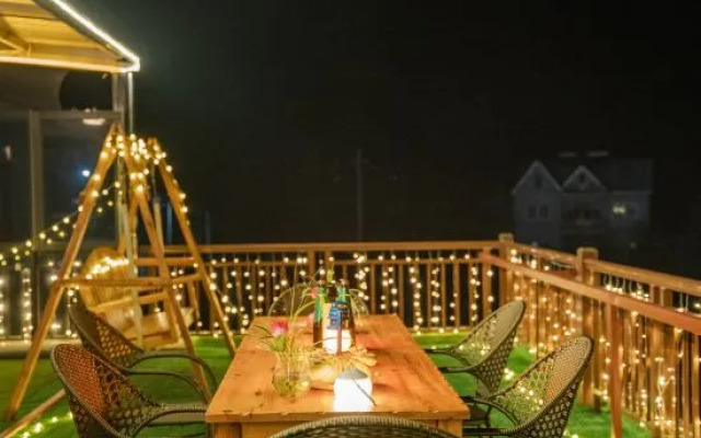 Qunshan Shanju Hotel