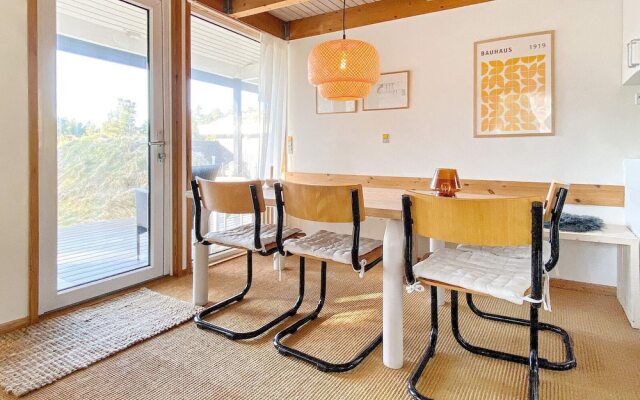 6 Person Holiday Home in Blokhus