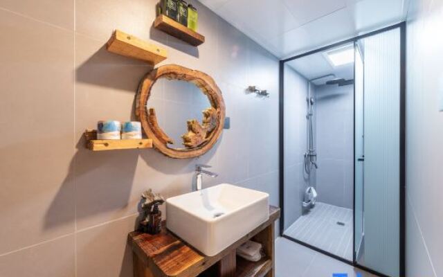 Phoenix Suiji Xiaoyuan Homestay