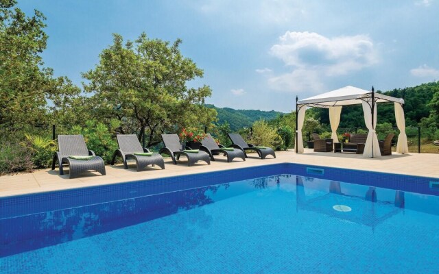 Stunning Home in Barisici With Wifi and 4 Bedrooms