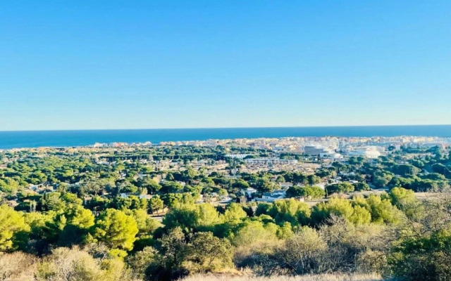 City-centered Comfort in Agde