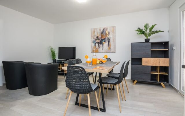 Apartments Loncar