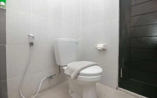 Airy Legian Padma Utara Bali