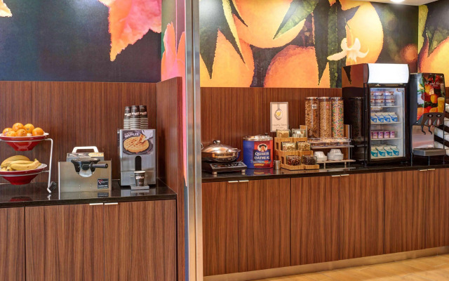 Fairfield Inn & Suites by Marriott Detroit Troy