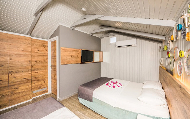 Leda Beach Hotel