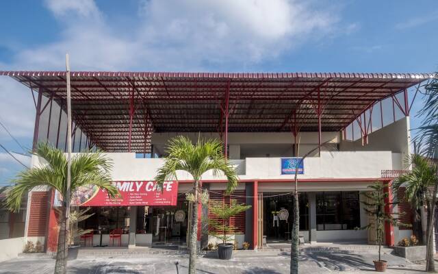 Super OYO 283 Helvetia Residence