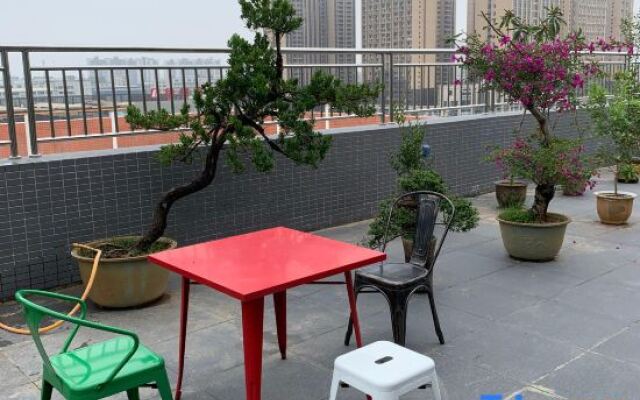 Xiaowo Youth Apartment