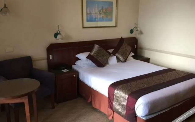 Best Western Twin Towers Inn