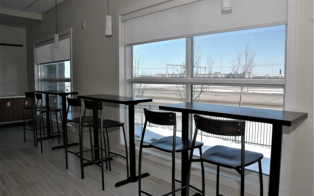 Holiday Inn Express & Suites Edmonton SW - Windermere by IHG