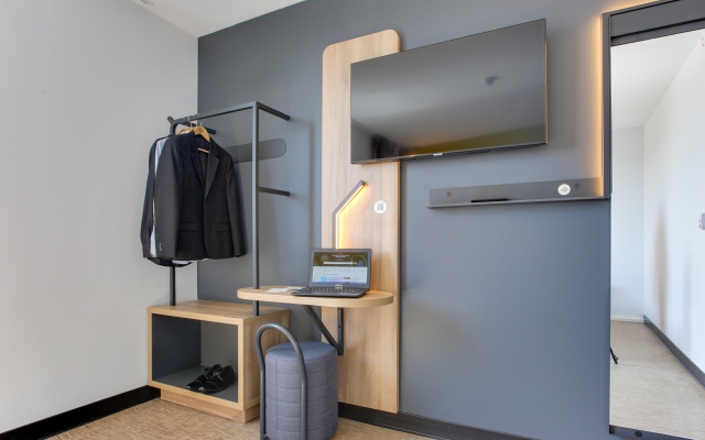 B&B HOTEL Reims Croix Blandin