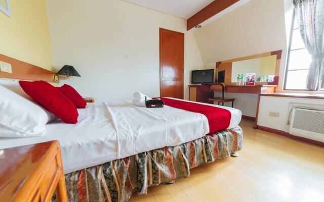RedDoorz @ The Manor Davao