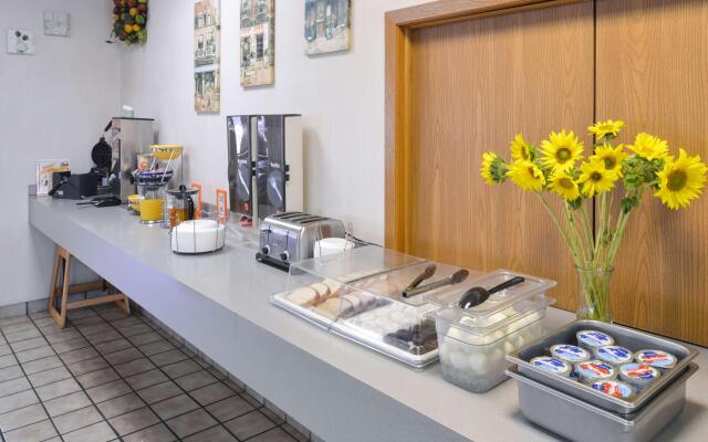 Americas Best Value Inn La Crosse