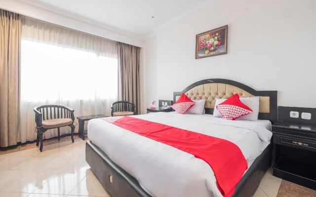 Hotel Sutomo – Guest Rooms – Makassar