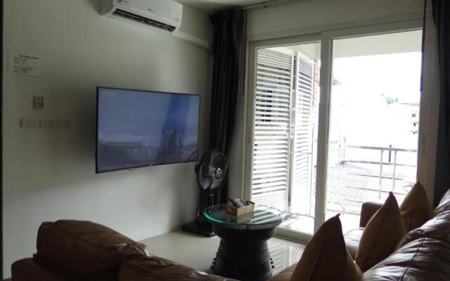 6 38 Top Floor 2 Brs 2baths 1km Walking To Beach