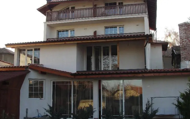 Zasheva Kushta Guesthouse