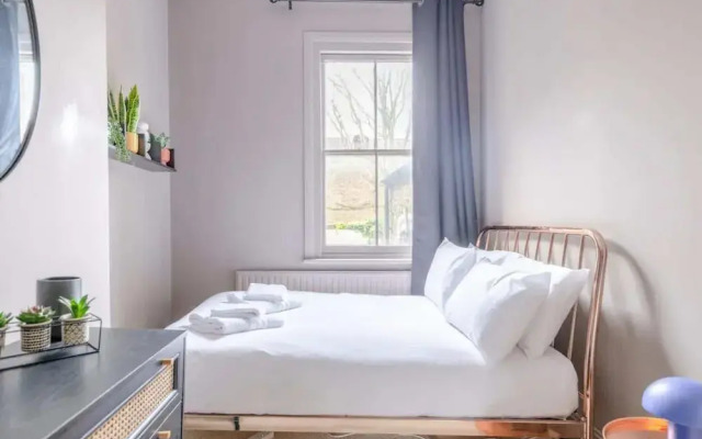 Sophisticated 1BD Flat Near Clapham