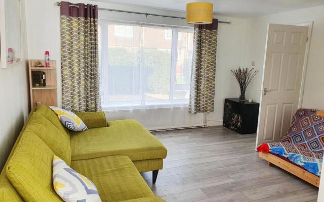 Rabbit Haven - 4 minutes from Bicester Village!