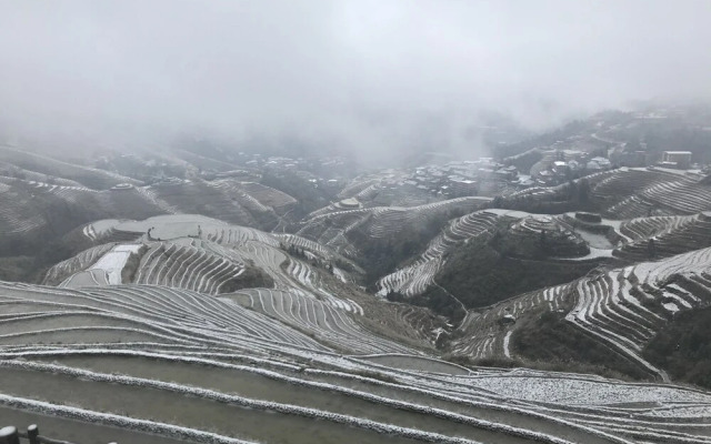 Dragon's Den Hostel in Longji Rice Terraces