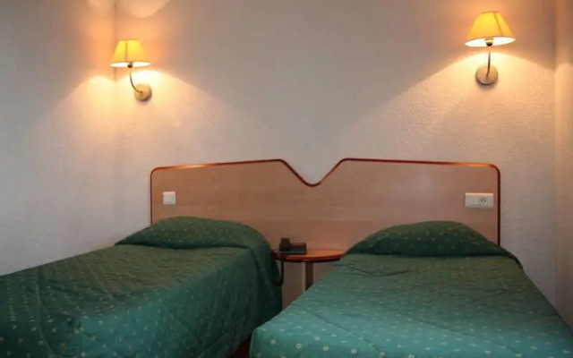 Hotel The Originals Tours Sud (ex P'tit-Dej Hotel)