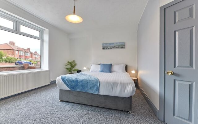 Host Stay Ralph House