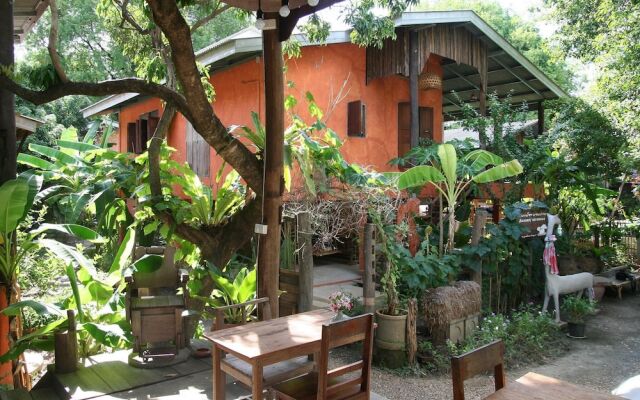 Baannoi Nornmuan Homestay Chiang Mai