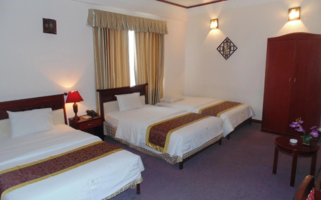 Sport Hotel – Guest Rooms – Hanoi
