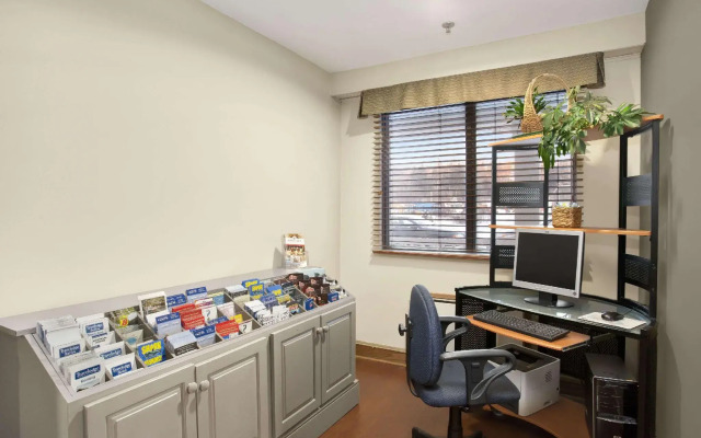 Travelodge Suites by Wyndham Saint John