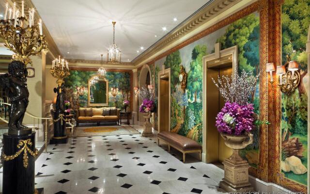 Hotel Plaza Athenee