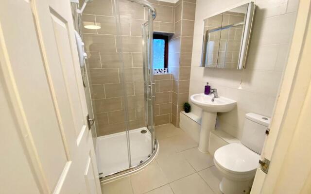 EasyRest Apartments Spalding - Central & Modern Open Plan Apartment